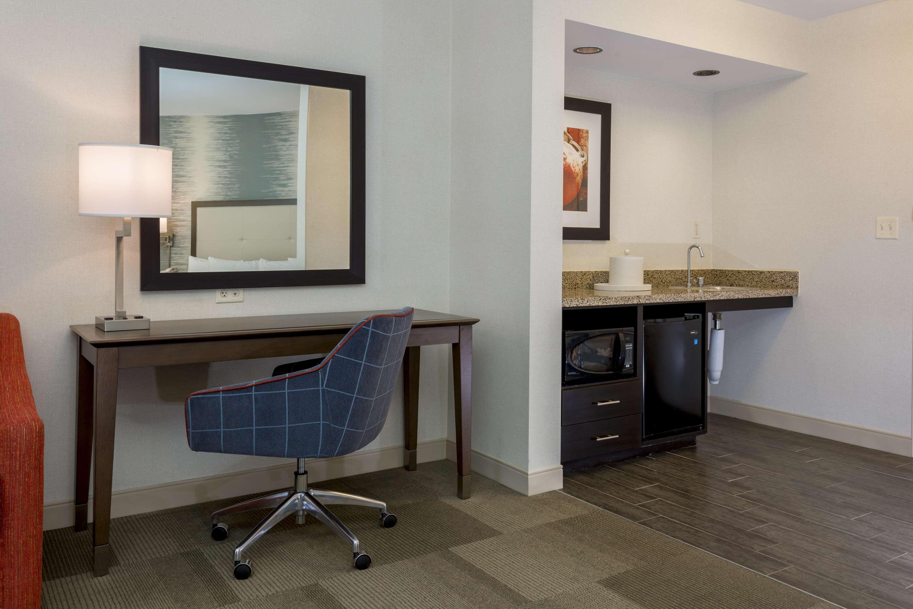 Hampton Inn & Suites San Diego-Поуей Екстериор снимка