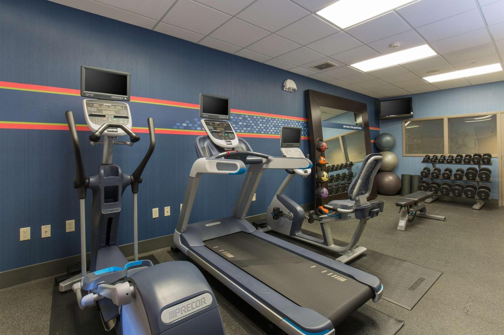 Hampton Inn & Suites San Diego-Поуей Екстериор снимка