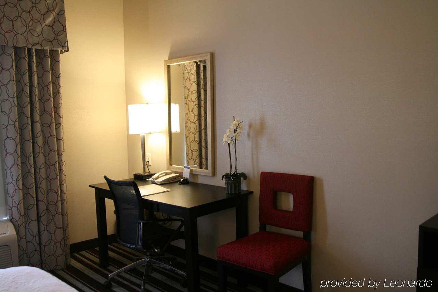 Hampton Inn & Suites San Diego-Поуей Стая снимка