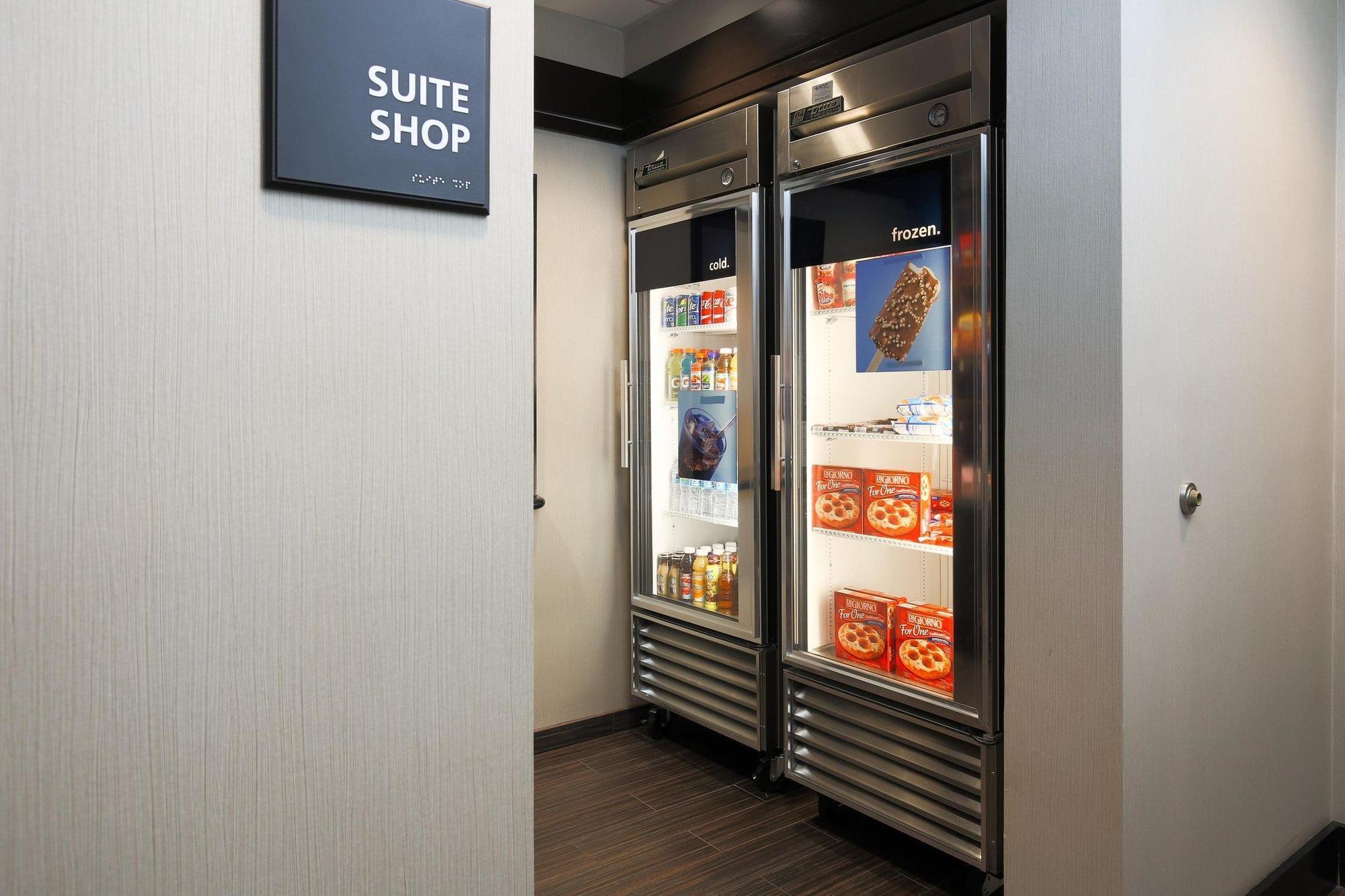 Hampton Inn & Suites San Diego-Поуей Екстериор снимка