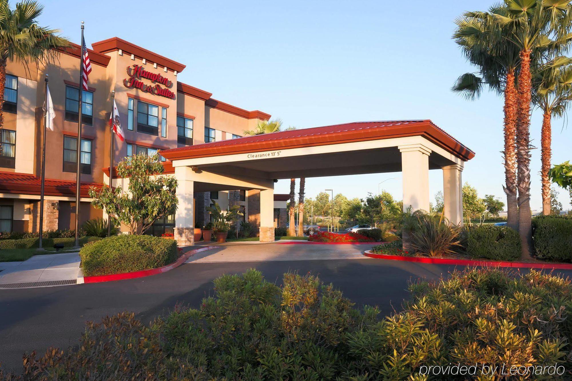 Hampton Inn & Suites San Diego-Поуей Екстериор снимка