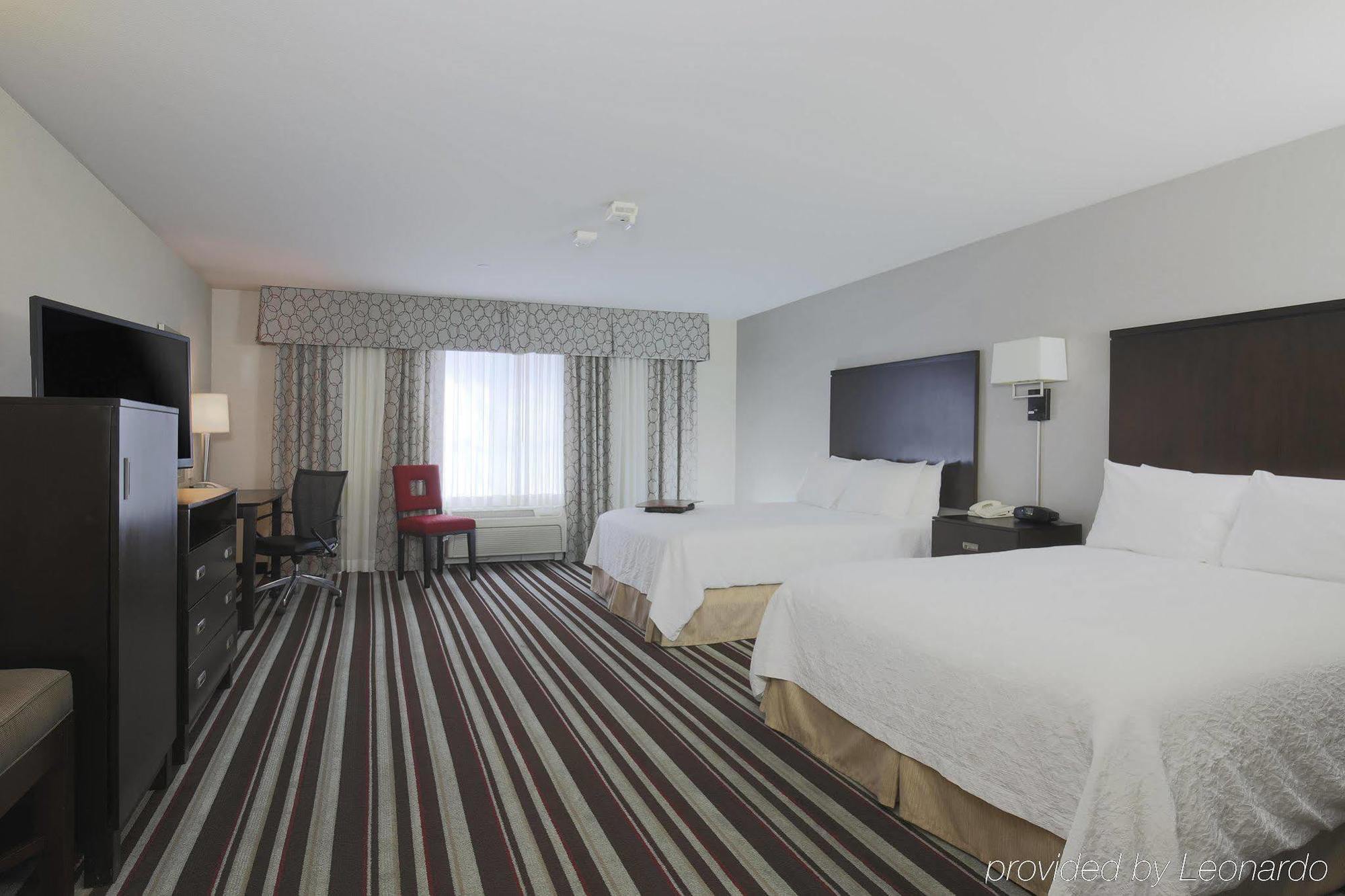 Hampton Inn & Suites San Diego-Поуей Екстериор снимка